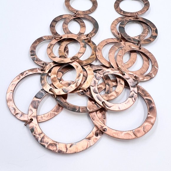 NWOT - Beautiful Hammered Copper Tone Interlocking Circles 14” Choker Necklace - Picture 5 of 6